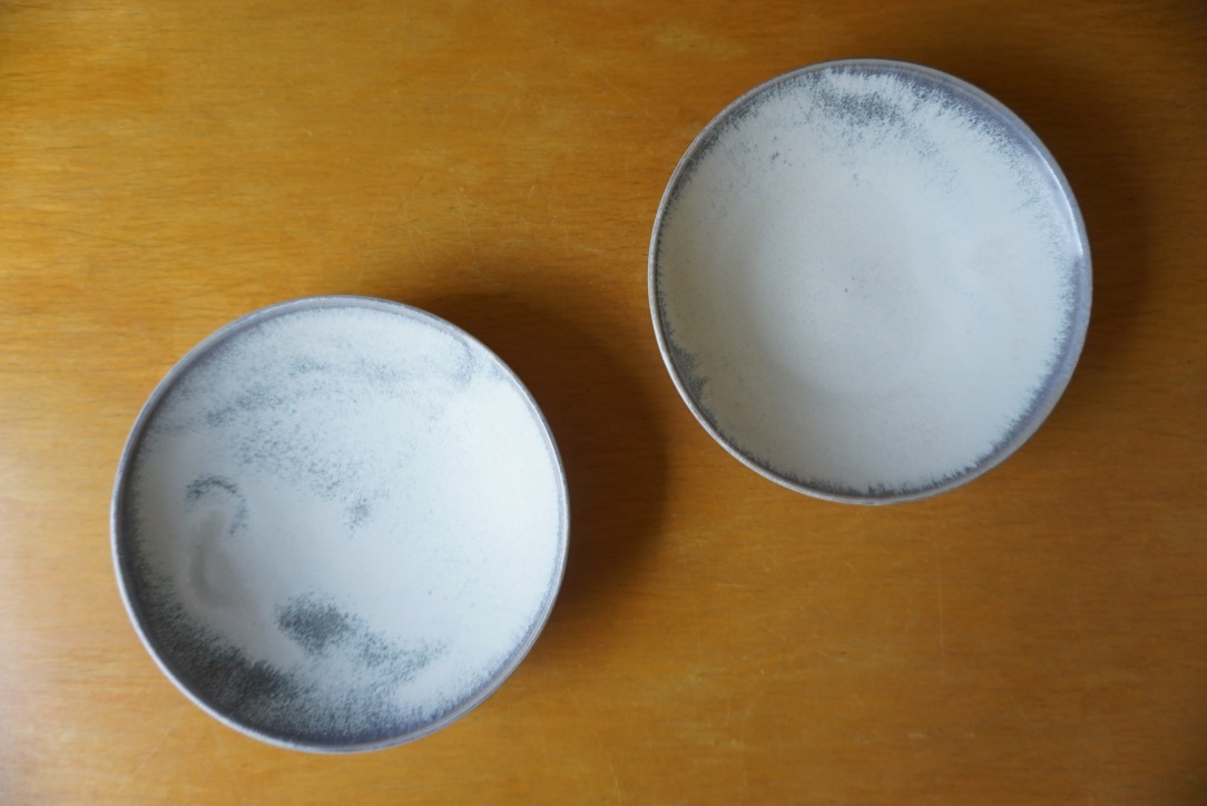 南沢奈津子(金属)・村井大介(磁器) 二人展 明日から始まります_b0132442_17210743.jpg