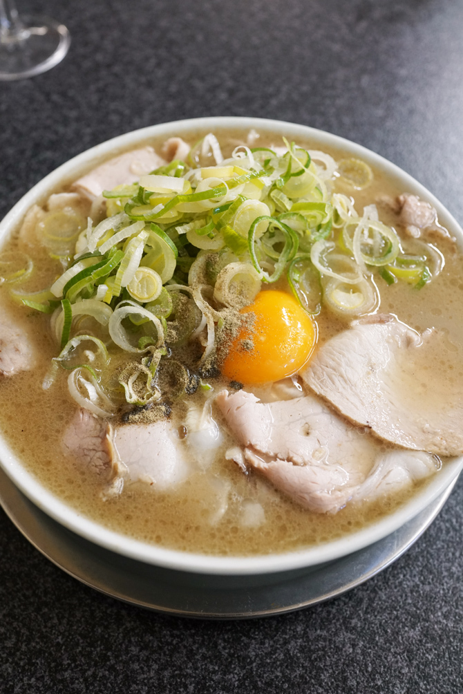 佐賀ラーメン　いちげん_b0049152_19442366.jpg