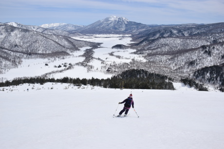 2019年4月28日快晴の尾瀬至仏山を滑る_c0242406_14225539.jpg