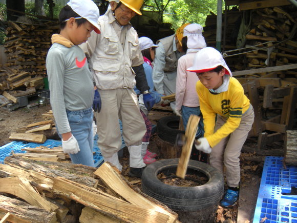 2019年05月14日（火）　緑台小4年里山体験学習　（桜の森８４１）_f0342250_00552404.jpg