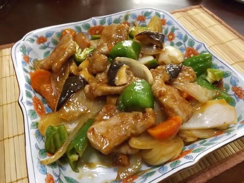 豚ヒレ肉の酢豚&カレー味春巻き_f0019498_17434138.jpg