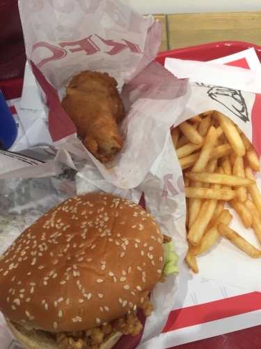 b0338818_18411208.jpeg
