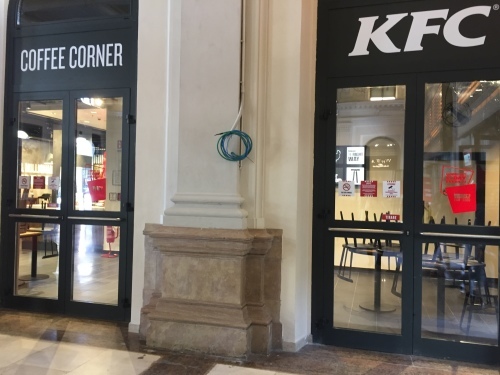 b0338818_18424059.jpeg