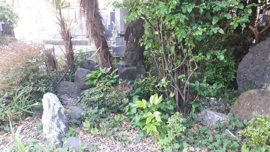 【東京地霊散歩】竜泉に江戸の残り香と少しの寂しさと(2時間で浅草北寺社めぐり)大音寺、中村勘三郎、飛不動、吉原神社、吉原弁財天、震災慰霊碑、浅草田圃太郎稲荷※正憶院について追記_b0116271_19054764.jpg