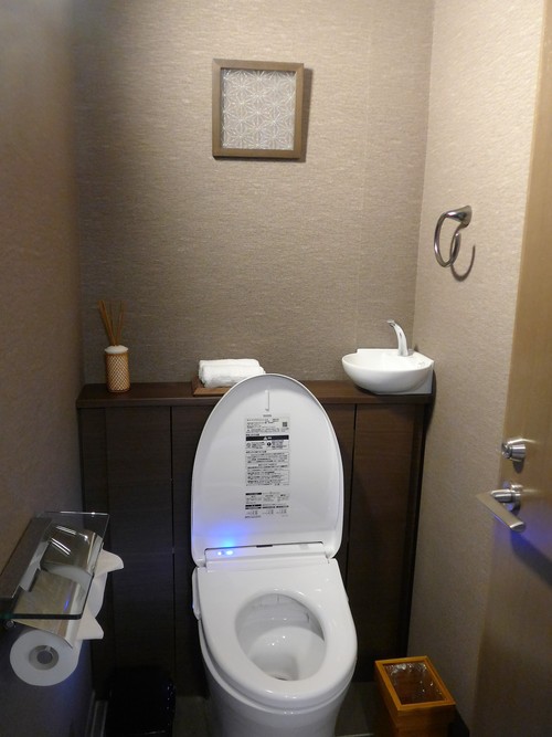 京都御所西「THE JUNEI HOTEL」に泊まる。_f0232060_1271877.jpg