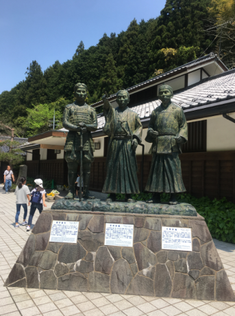 b0362900_13542968.png