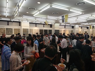 賑わう展示会、総勢3300人が集結です!_d0091909_13031202.jpg
