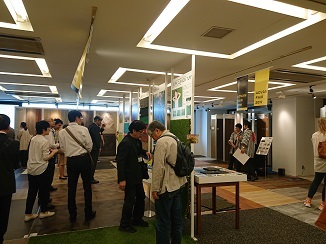賑わう展示会、総勢3300人が集結です!_d0091909_13104103.jpg