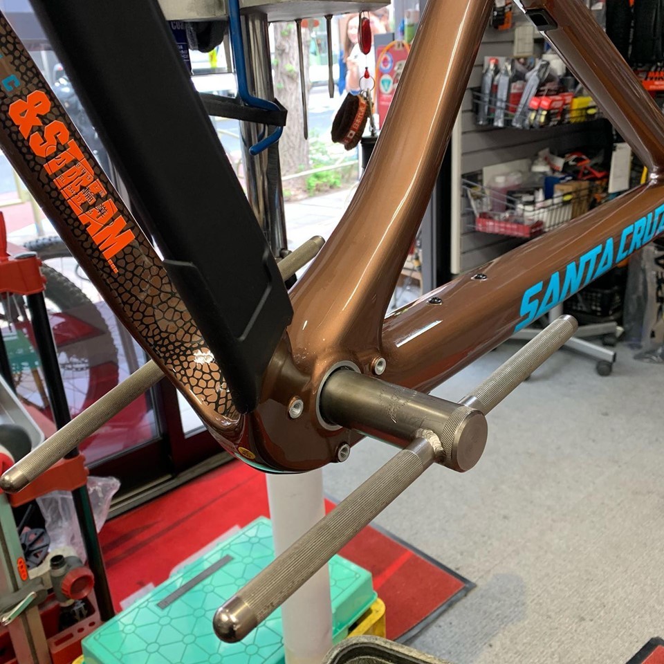 SANTACRUZ CHAMELEON CARBONは北の大地へ旅立ちます。_e0069415_18341949.jpg