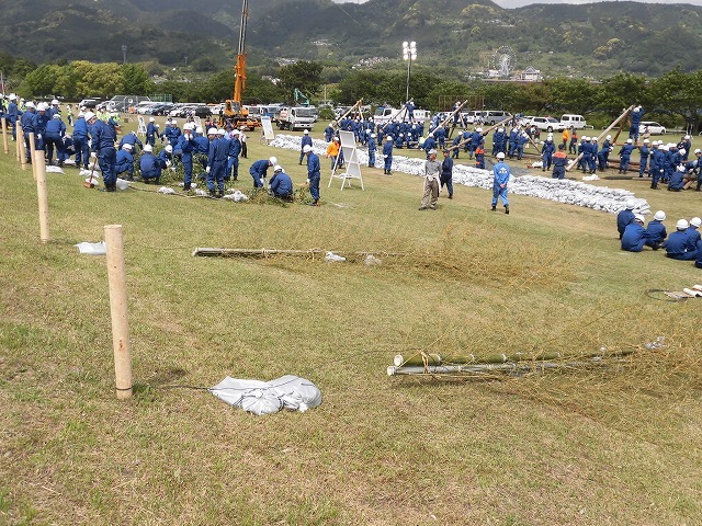 梅雨、台風等の出水期を前に、指揮系統、水防技術を確認する令和元年度「富士市水防訓練」_f0141310_07435733.jpg