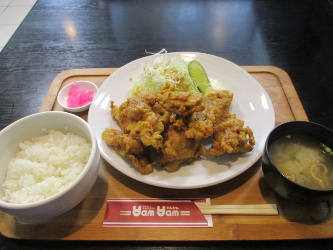 二泊三日釧路 その3 ヤムヤムのイートインで新メニューを食べる おうちで冬眠 ときどき放浪