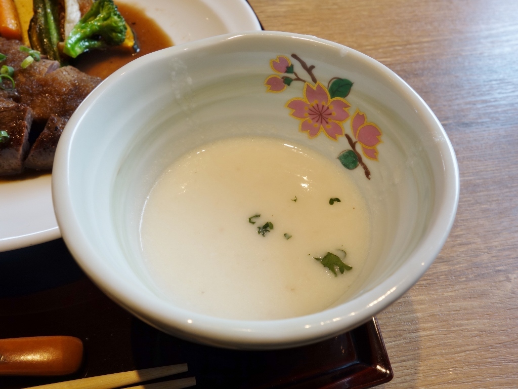 f0378154_15041337.jpg
