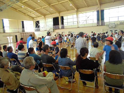 田植え体験(月光原小・西根小)_d0247484_14143493.jpg
