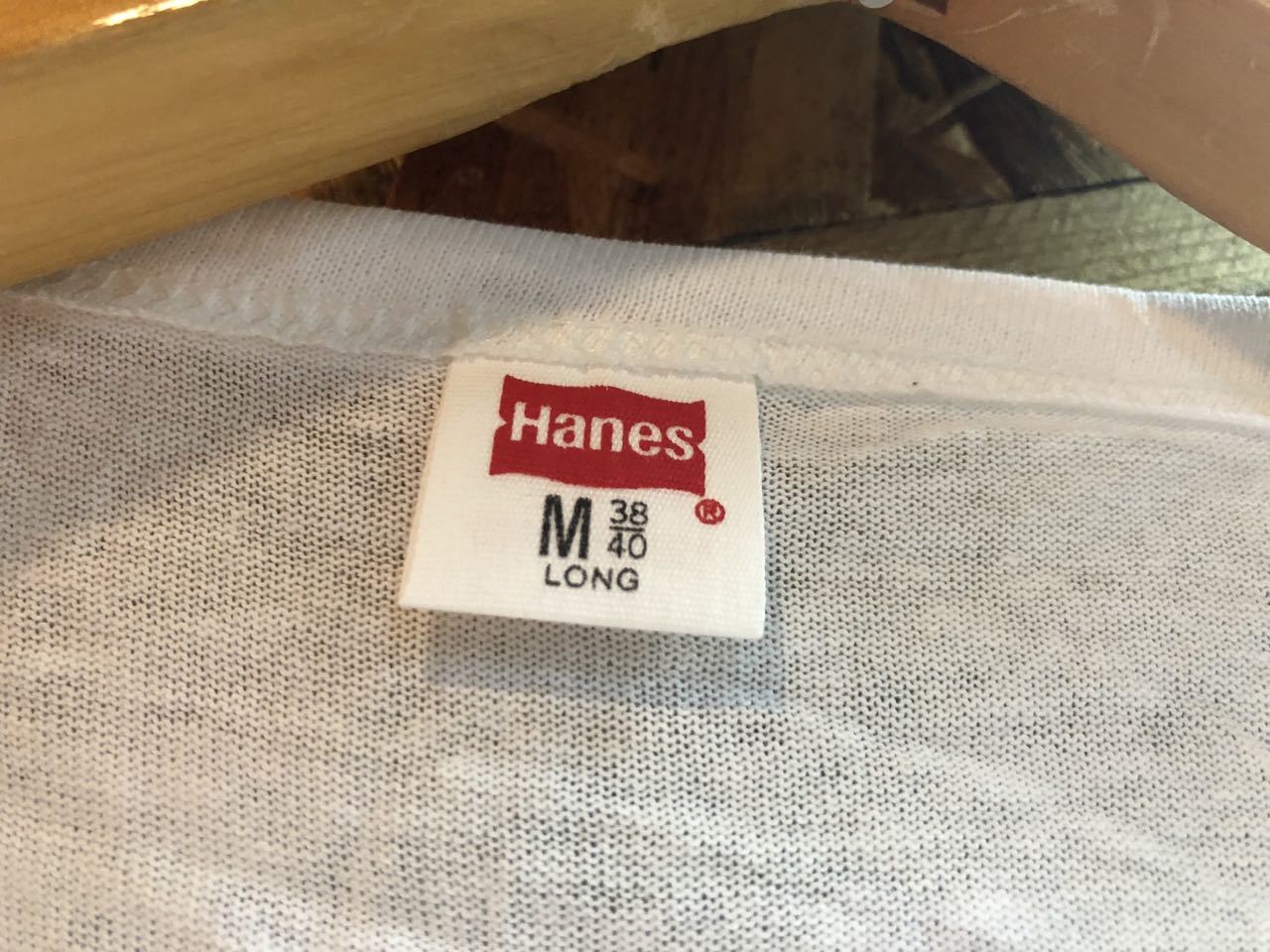 ５月２１日（火）入荷！デッドストック　70s HANES 　レアなバインダーVネック　Tシャツ！_c0144020_14041192.jpg