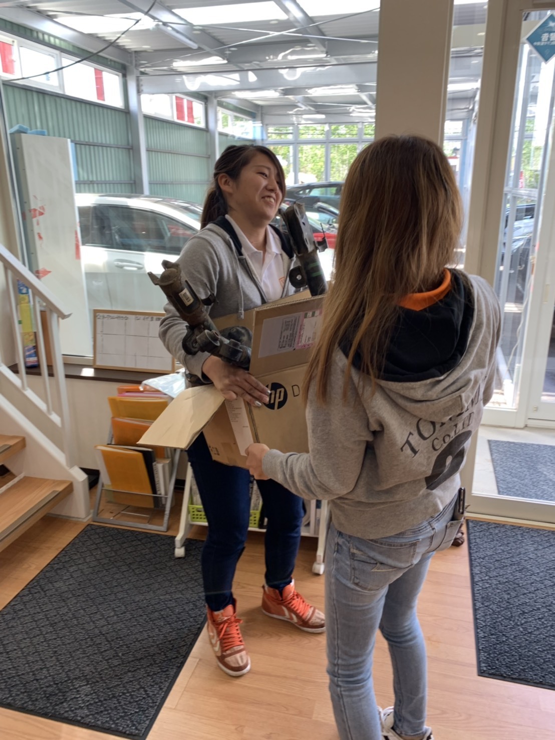 5月22日(水)本店ブログ♪ 希少!!!ランボルギーニ ウルス お問合せ下さい!! ランクル ハマー アルファード_b0127002_19145403.jpg