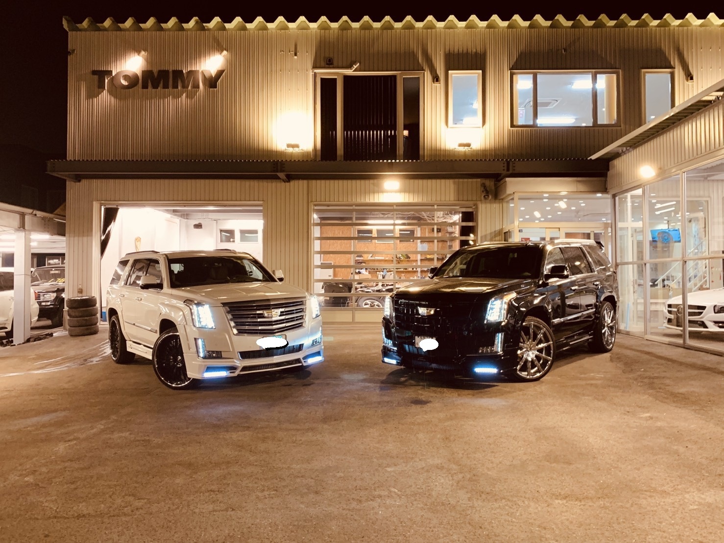 5月22日(水)本店ブログ♪ 希少!!!ランボルギーニ ウルス お問合せ下さい!! ランクル ハマー アルファード_b0127002_20135213.jpg
