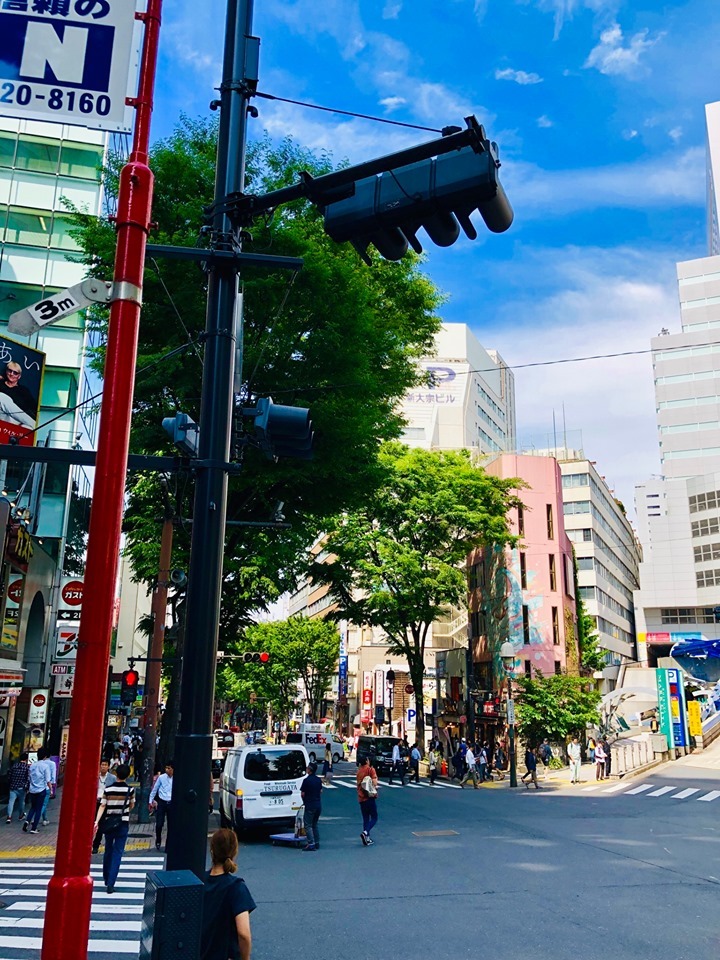 5月の夏日、道玄坂上 at アテネ・ミュージック・アンド・アーツ_a0103940_19165312.jpg