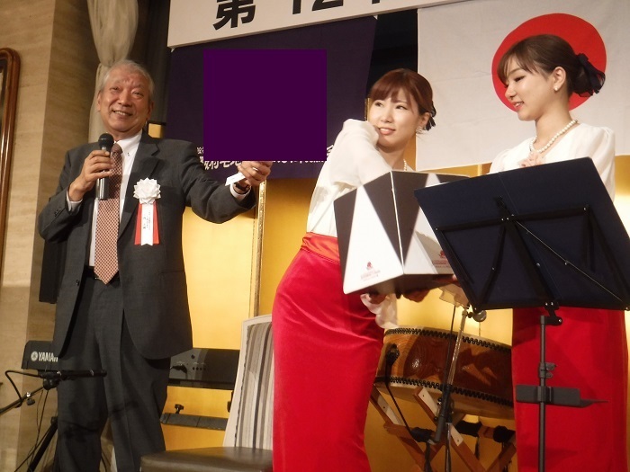 f0238779_18072010.jpg