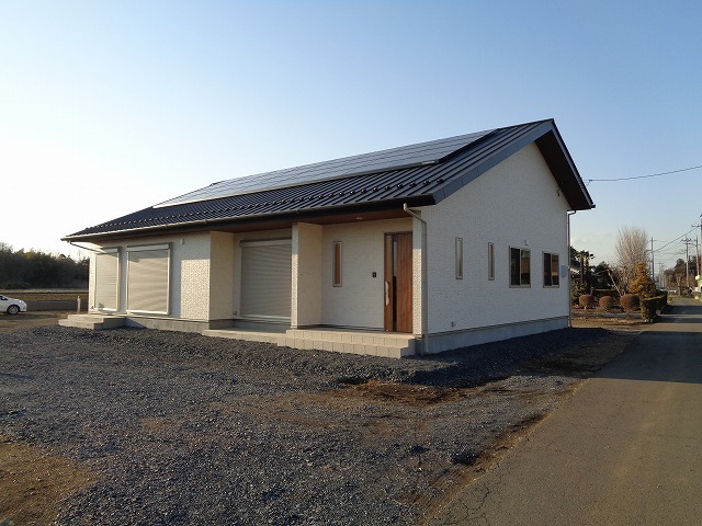 小屋裏に部屋のある平屋②（完成！）＋ﾓﾃﾞﾙﾊｳｽ告知！_c0220930_08233620.jpg