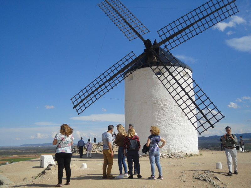 スペイン旅　ラ・マンチャ地方 「白い風車群」_d0359338_15275702.jpg