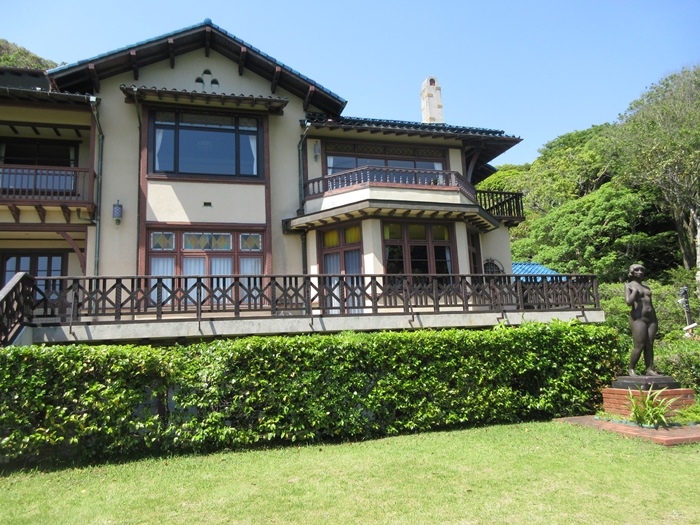 【鎌倉文学館(旧前田侯爵別邸)の庭園の薔薇】_b0009849_17451475.jpg