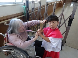 聖母行列_c0212598_14412715.jpg