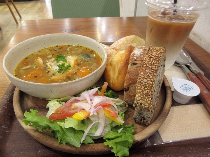 【アンデルセンのスープセット950円】_b0009849_14031816.jpg