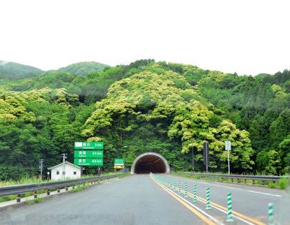 鳥取市の気温がAM10時で30度超え......エ〜_b0194185_18242271.jpg
