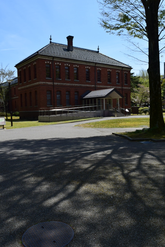 金沢市広坂の石川四高記念文化交流館(明治モダン建築探訪)_f0142606_11232447.jpg