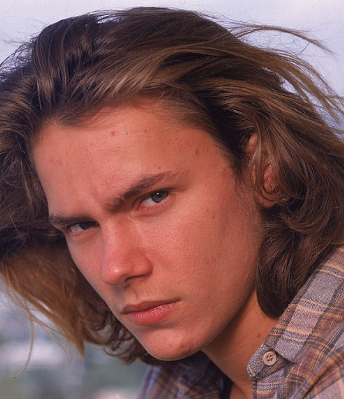 故リヴァー フェニックスとの切ない思い出 Leonardo Dicaprio 故リヴァー フェニックスとの切ない思い出 Leonardo Dicaprio