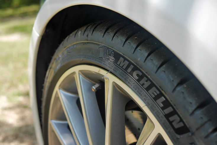 脱ランフラット Michelin Pilot Sport 4 乗り心地はどうよ A Story Of A