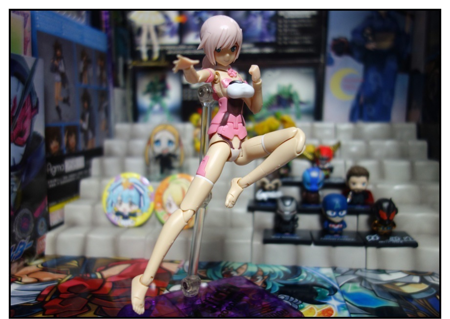 【漫画で雑記】初めてのフレームアームズ・ガールを素組み!! (レティシア)_f0205396_19272000.jpg