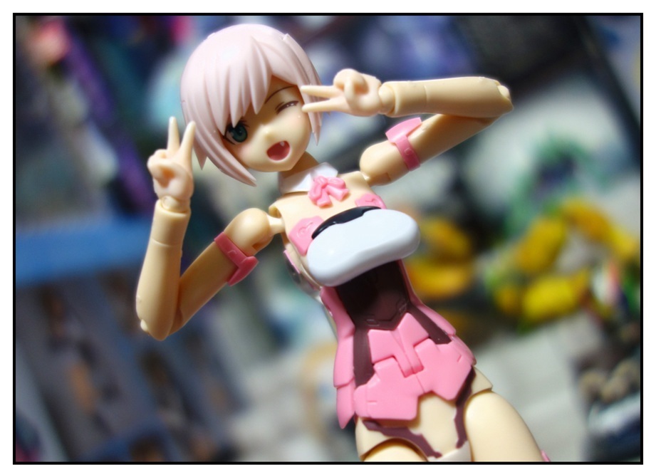 【漫画で雑記】初めてのフレームアームズ・ガールを素組み!! (レティシア)_f0205396_19331406.jpg
