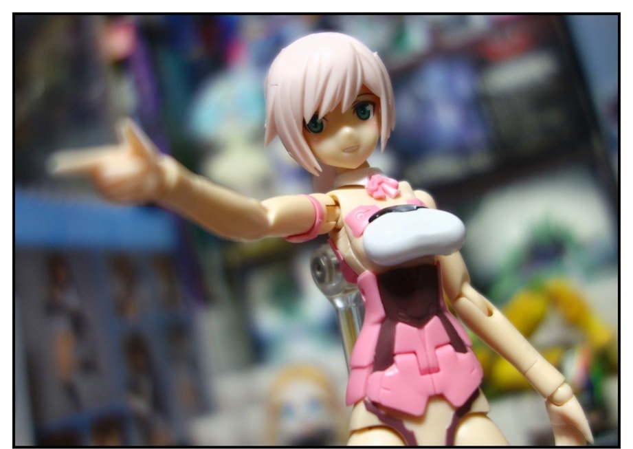 【漫画で雑記】初めてのフレームアームズ・ガールを素組み!! (レティシア)_f0205396_19334262.jpg