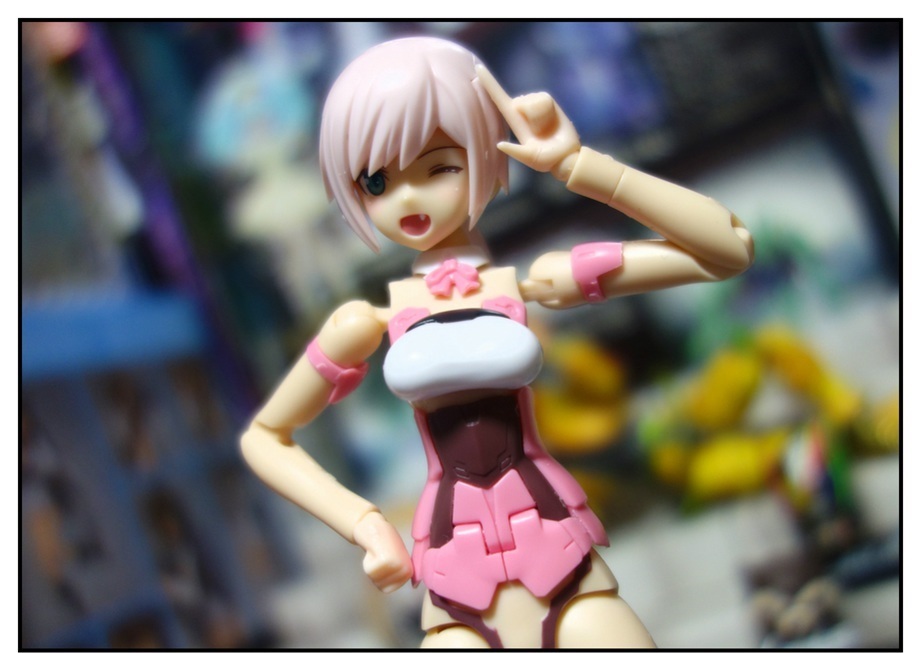 【漫画で雑記】初めてのフレームアームズ・ガールを素組み!! (レティシア)_f0205396_19334756.jpg