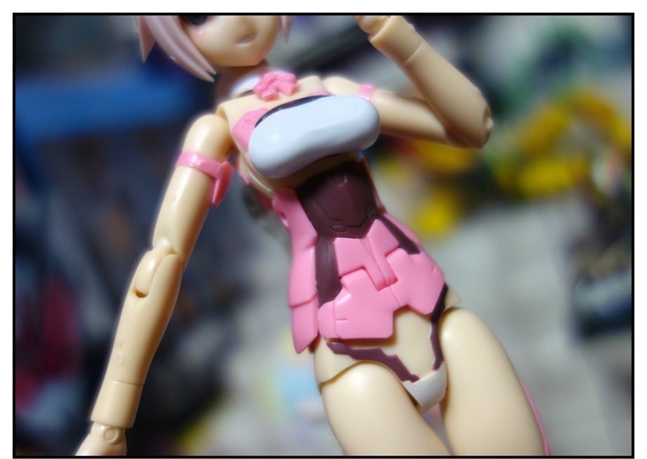 【漫画で雑記】初めてのフレームアームズ・ガールを素組み!! (レティシア)_f0205396_19335304.jpg