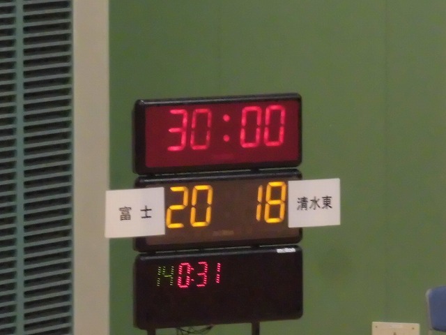 富士高女子ハンドボール部 後半に逆転勝ちでインターハイ全国大会へ2年ぶり3回目の出場決める!_f0141310_07490335.jpg