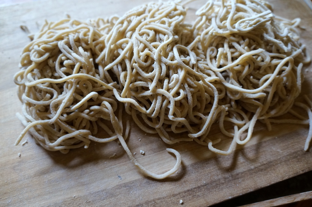 涼麺?冷やしラーメン?_c0180686_21472540.jpg