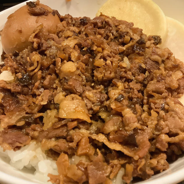 台湾小吃 滷肉飯、魯肉飯 (ルーローハン) なかなかの再現振りを自画自賛しておこう。_a0334793_13353486.jpg
