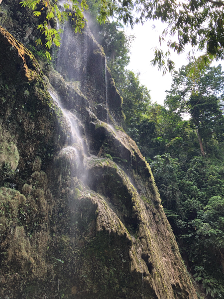 2019 オトナの修学旅行inセブ～kkdayのチャーター車でツマログ滝（Tumalog Falls）へ_d0133704_10485563.jpg