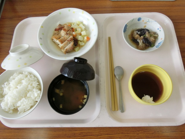 5月お誕生会。_e0168723_08234205.jpg