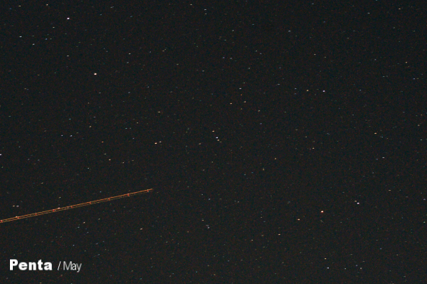 （天体）流れ星と飛行機のライト_c0227134_15465389.jpg