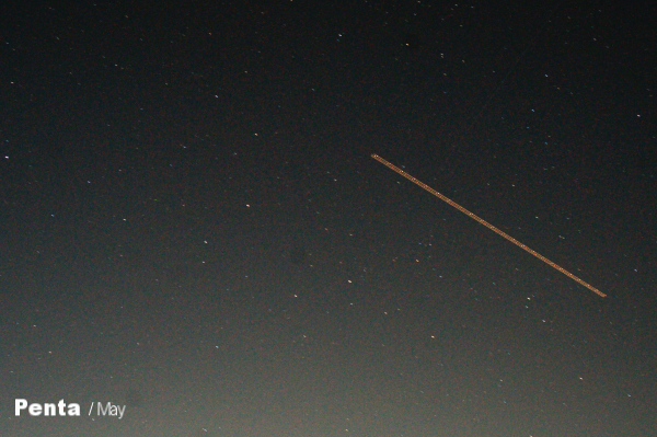 （天体）流れ星と飛行機のライト_c0227134_15474636.jpg