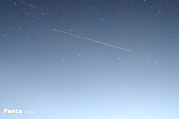 （天体）流れ星と飛行機のライト_c0227134_15535863.jpg