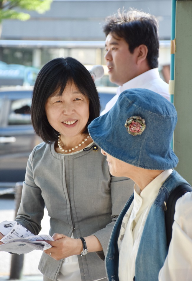 高齢者の難聴 補聴器に補助を_b0190576_01471159.jpg
