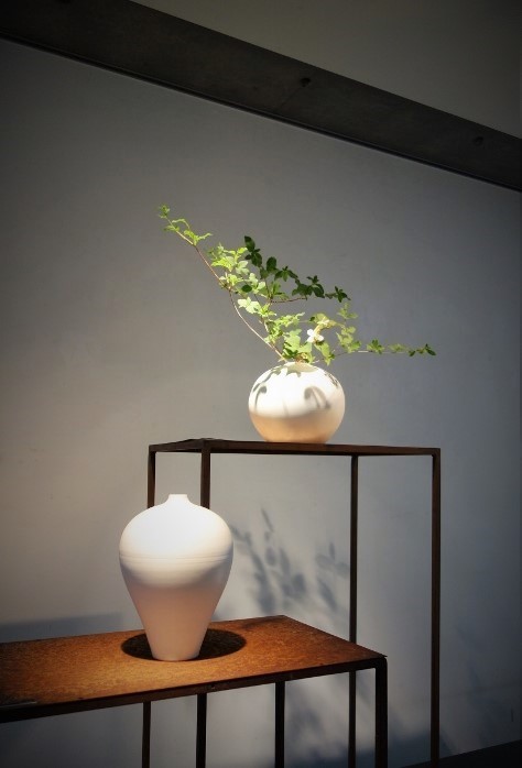 木村知子 作品展『器に咲く季節の花々…』開催中です_b0232919_19402452.jpg