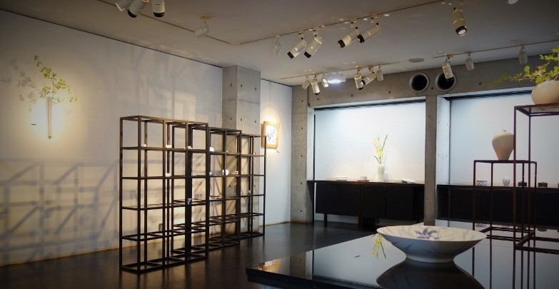 木村知子 作品展『器に咲く季節の花々…』開催中です_b0232919_19523374.jpg