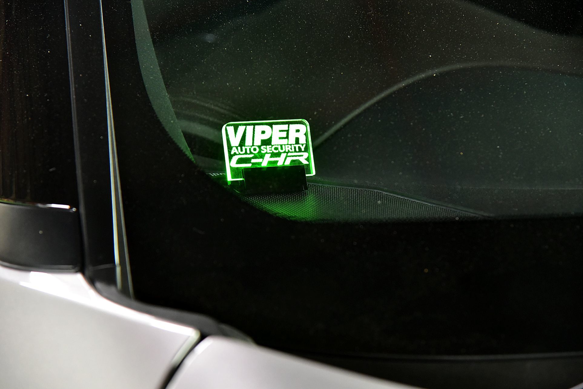 C-HRにアンサーバックリモコンタイプのVIPER3706V取り付け_c0199344_18054404.jpg