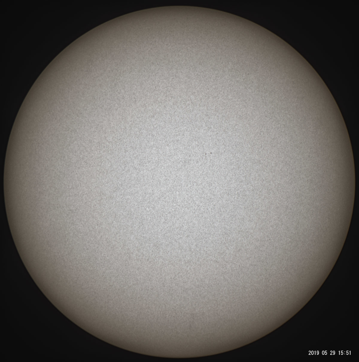 5月29日の太陽_e0174091_18405542.jpg