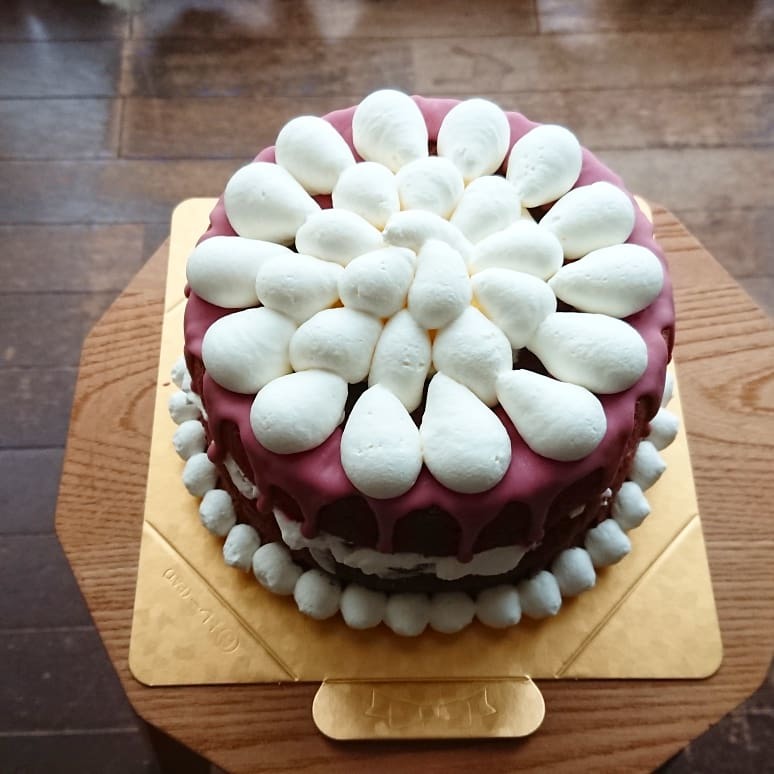 バースデーデコレーションケーキ⁉️_a0113430_11044637.jpg